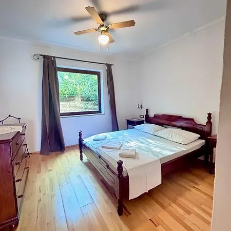 Dunja Apartamento *