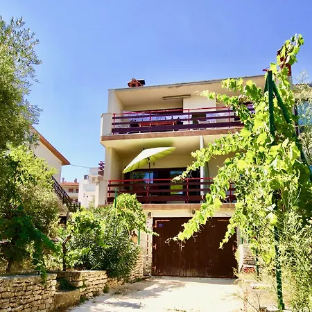 Dunja Apartman Premantura
